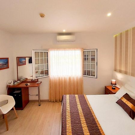 Vila Formosa Al-Estabelecimento De Hospedagem,Quartos-Rooms Monte Gordo Exterior foto