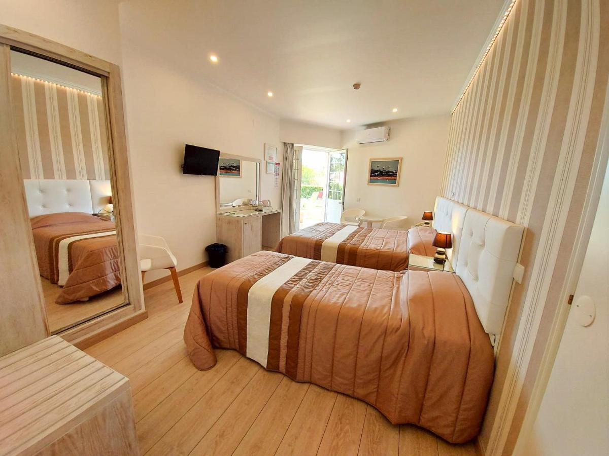 Vila Formosa Al-Estabelecimento De Hospedagem,Quartos-Rooms Monte Gordo Exterior foto