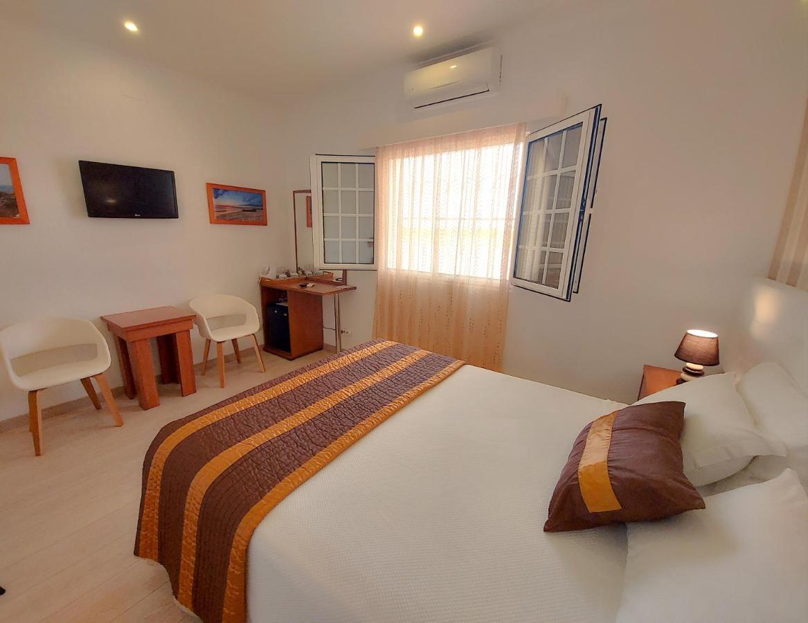 Vila Formosa Al-Estabelecimento De Hospedagem,Quartos-Rooms Monte Gordo Exterior foto