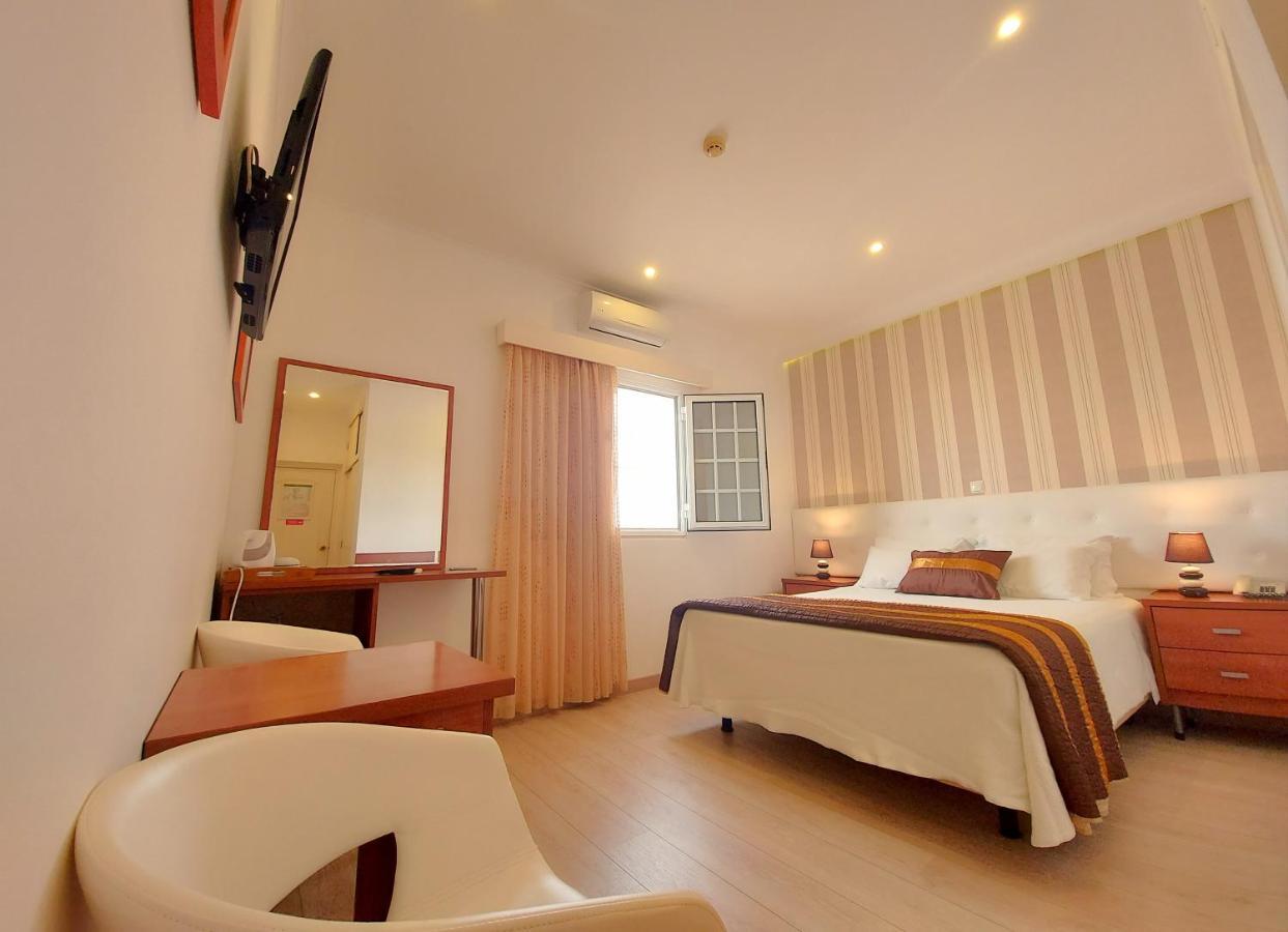 Vila Formosa Al-Estabelecimento De Hospedagem,Quartos-Rooms Monte Gordo Exterior foto