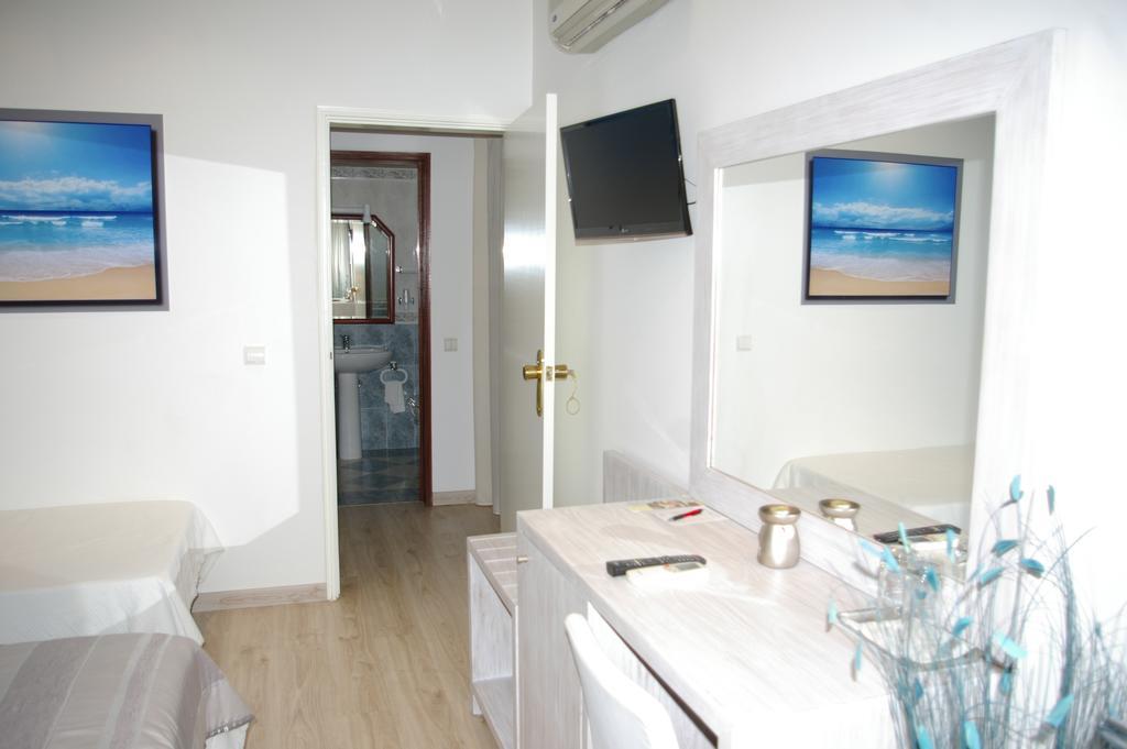 Vila Formosa Al-Estabelecimento De Hospedagem,Quartos-Rooms Monte Gordo Quarto foto