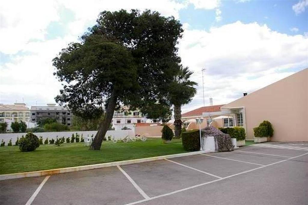 Vila Formosa Al-Estabelecimento De Hospedagem,Quartos-Rooms Monte Gordo Exterior foto