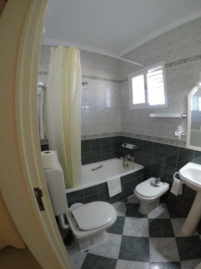 Vila Formosa Al-Estabelecimento De Hospedagem,Quartos-Rooms Monte Gordo Exterior foto